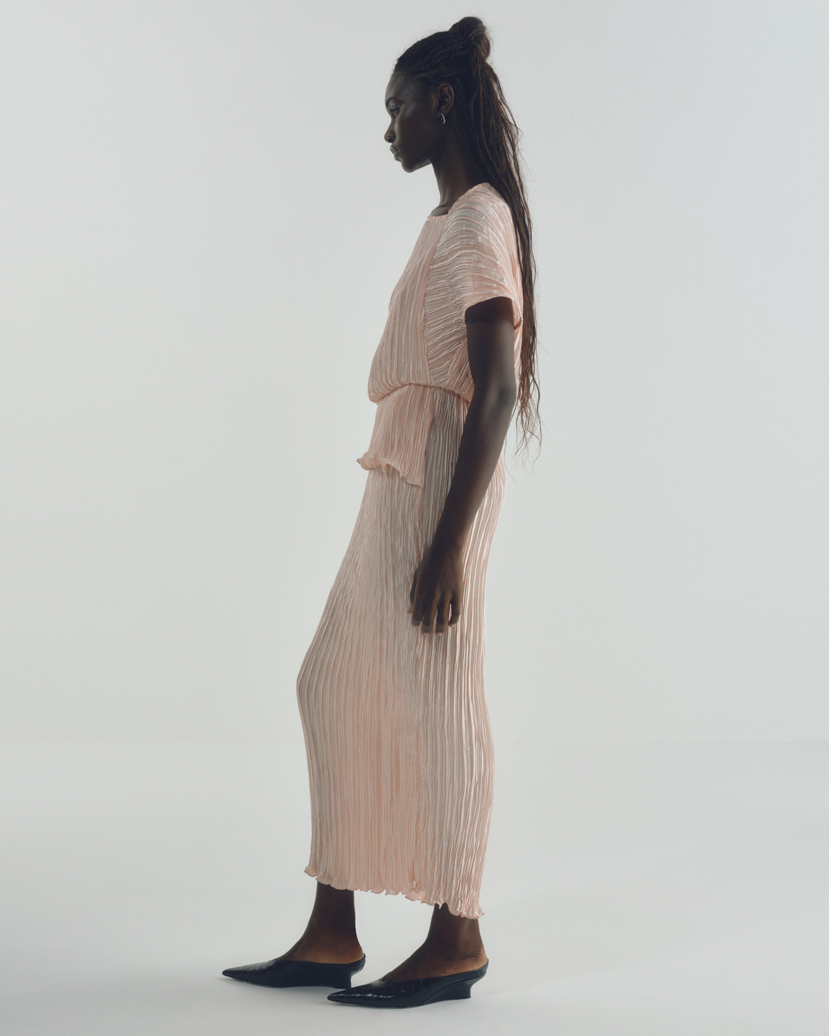 Vestido Escultural Plissado Rosé