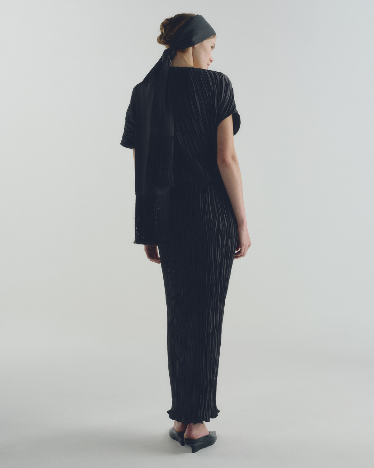 Vestido Escultural Plissado Preto