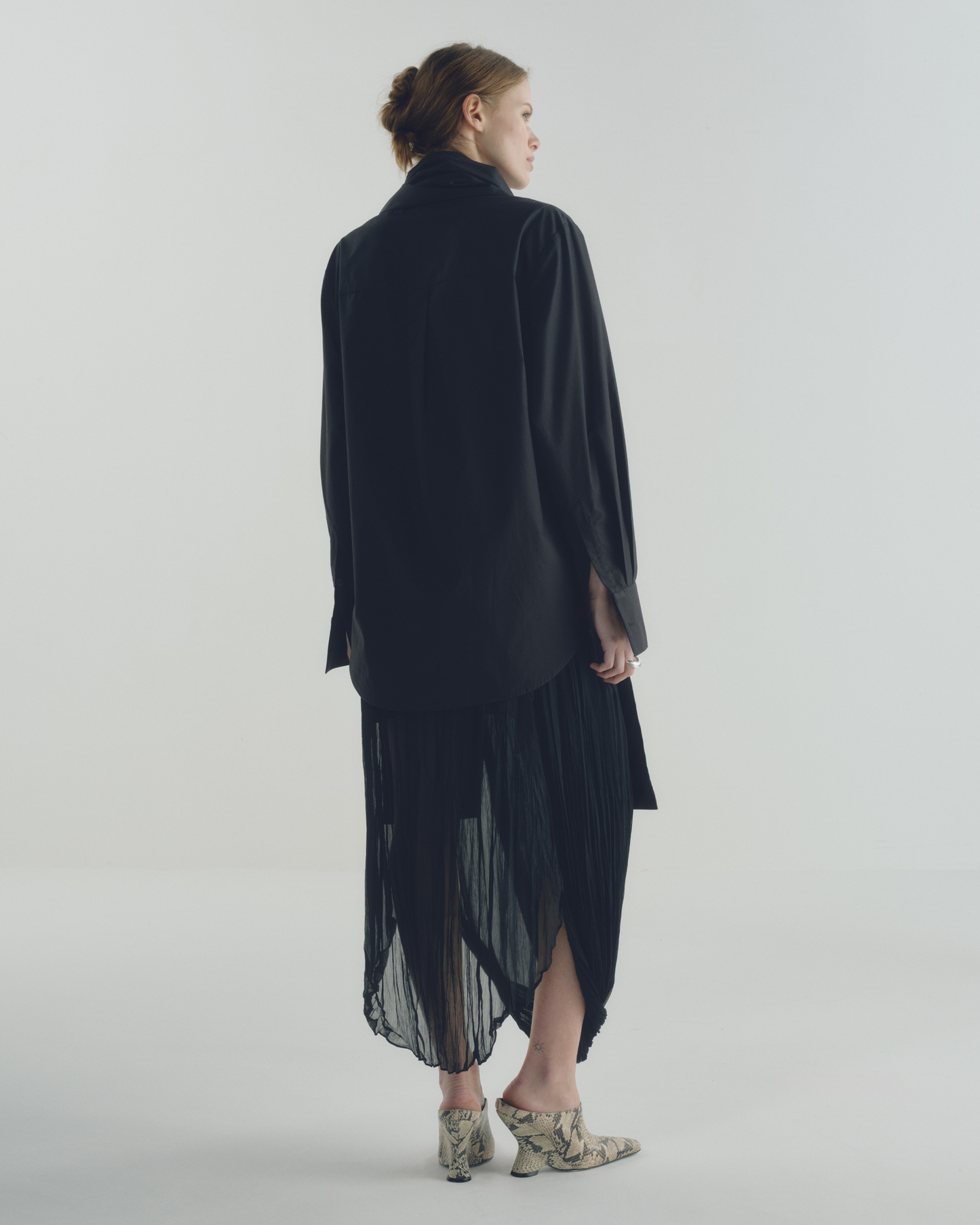 Camisa Oversized Echarpe Preta