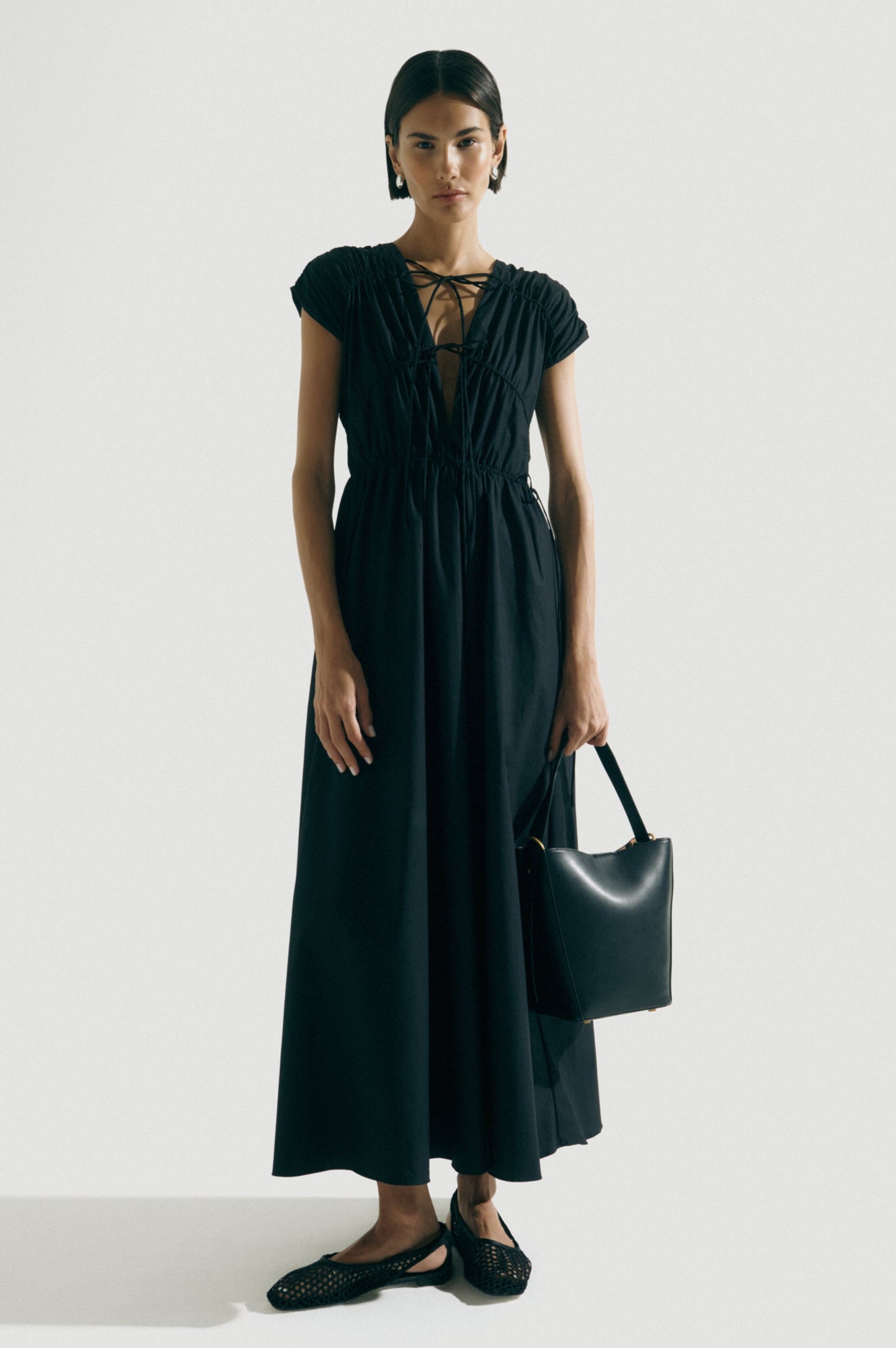Vestido Laços Ajustáveis Preto