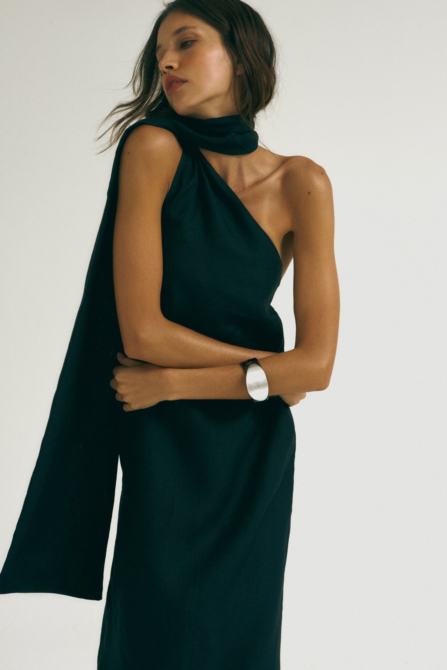 Vestido Cachecol Preto – 100% Linho