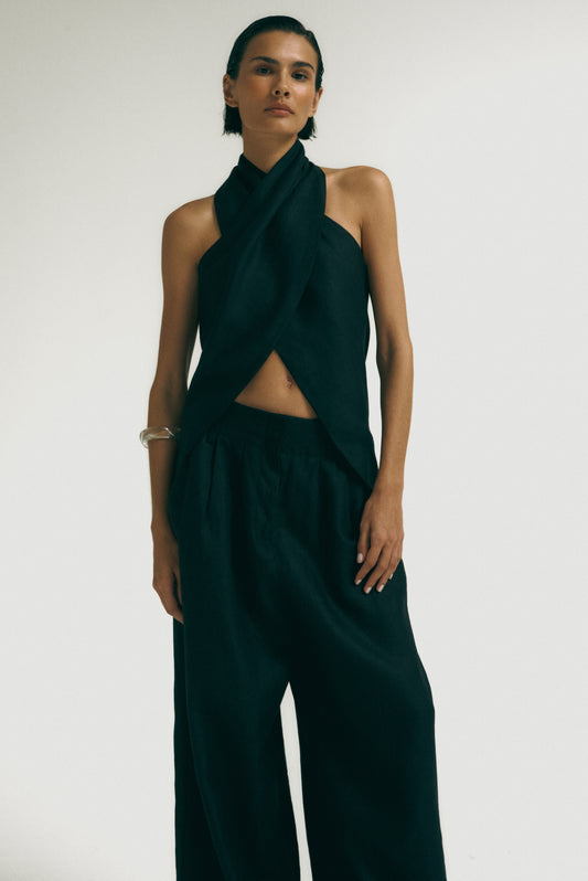 Blusa Transpassada Preta – 100% Linho