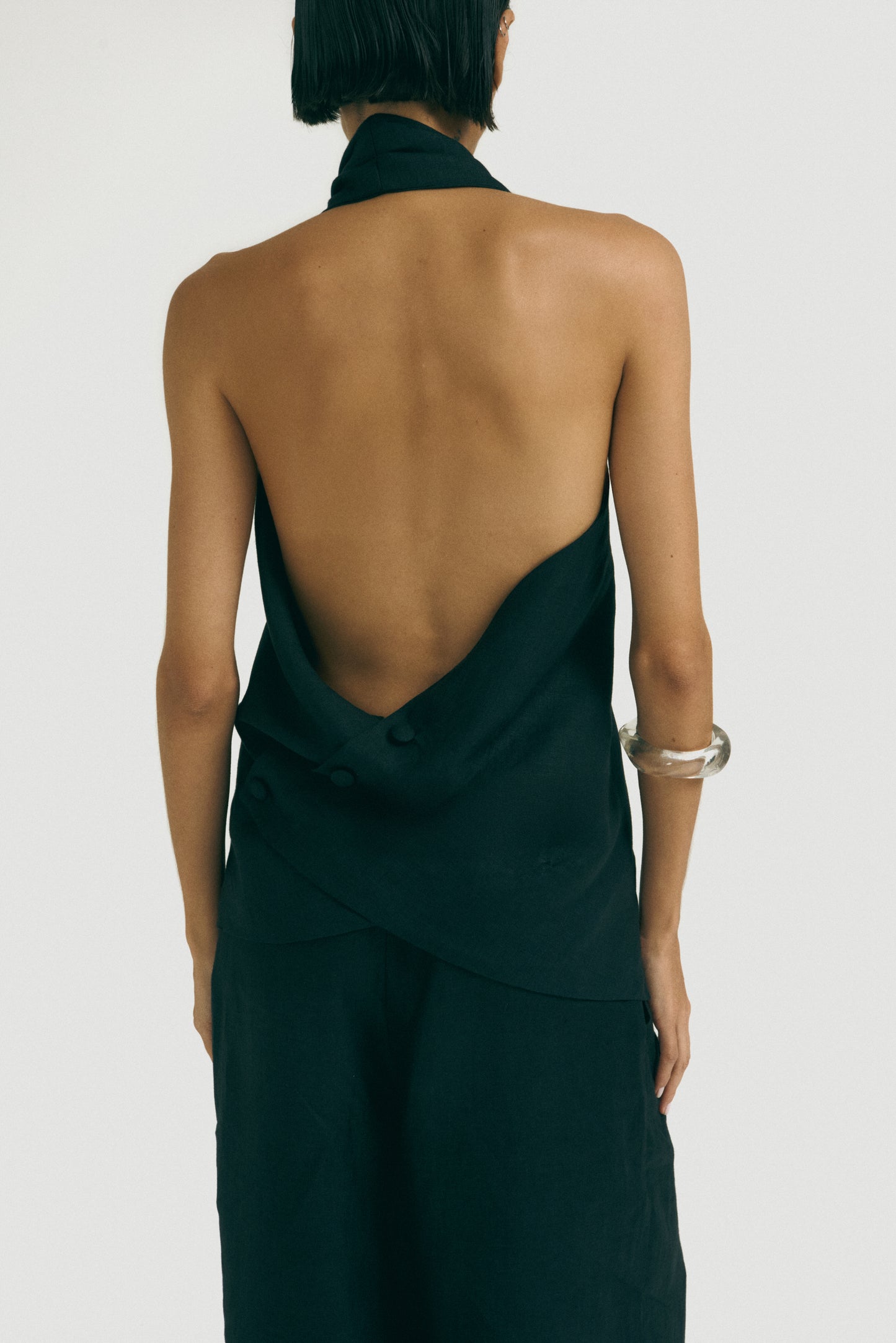 Blusa Transpassada Preta – 100% Linho